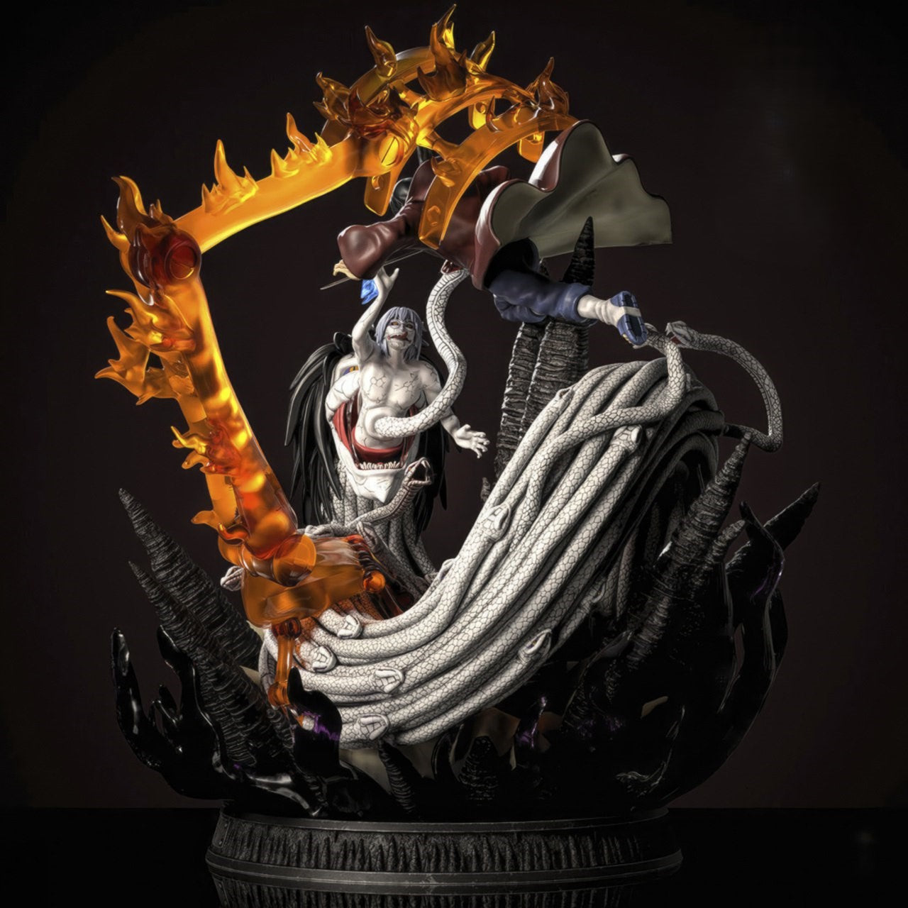 Figurine Uchiha Itachi vs Kabuto – Diorama Anime Épique