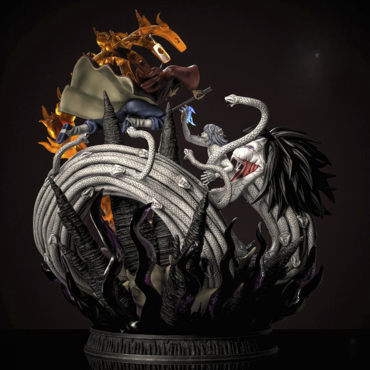 Figurine Uchiha Itachi vs Kabuto – Diorama Anime Épique