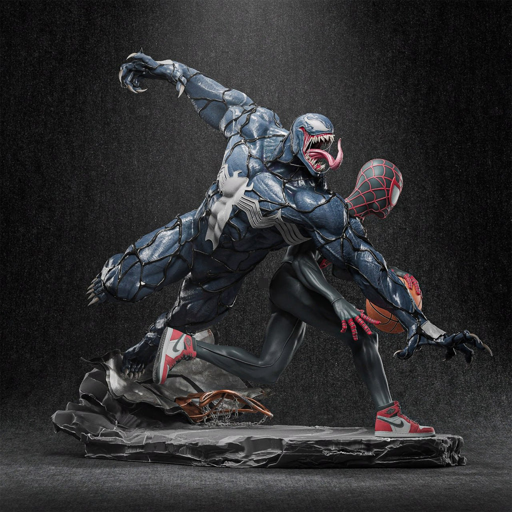 Statue Venom et Spider-Man Miles Morales – vue arrière